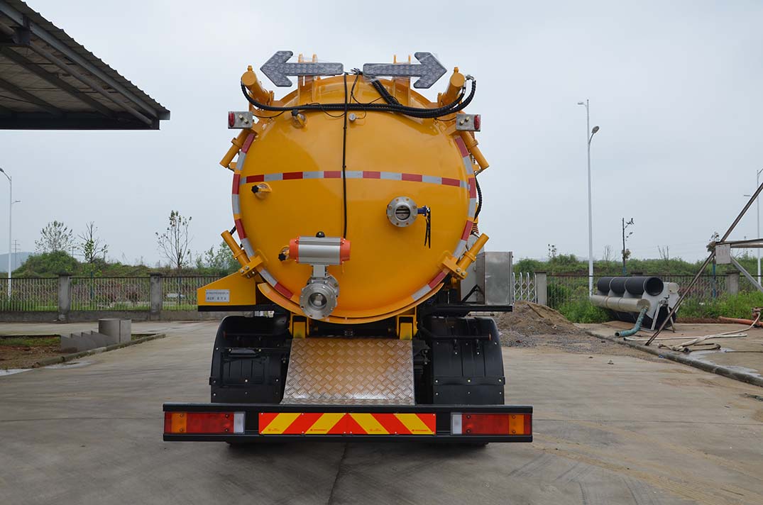 楷邇牌CEH5183GXW吸污車公告圖片