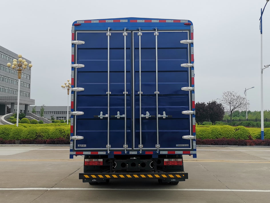 凱馬牌KMC5121CCYA390DP6倉柵式運輸車公告圖片