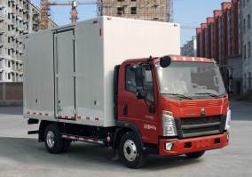 豪沃牌ZZ5047XXYG3215F144厢式运输车