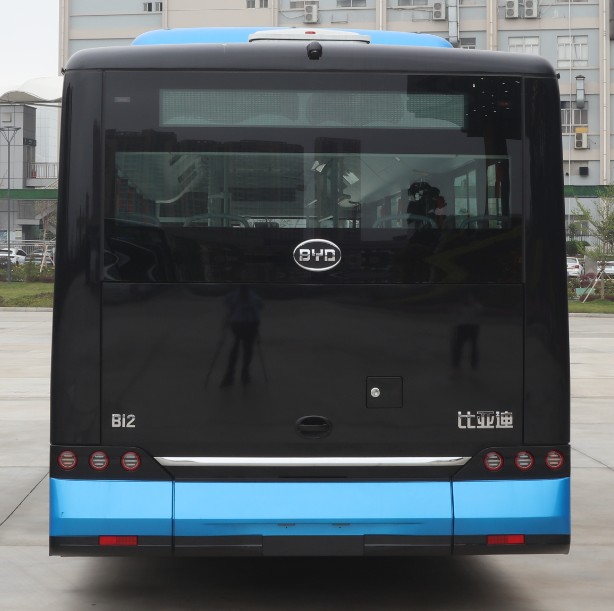 比亚迪牌BYD6121B2EV1纯电动低入口城市客车公告图片