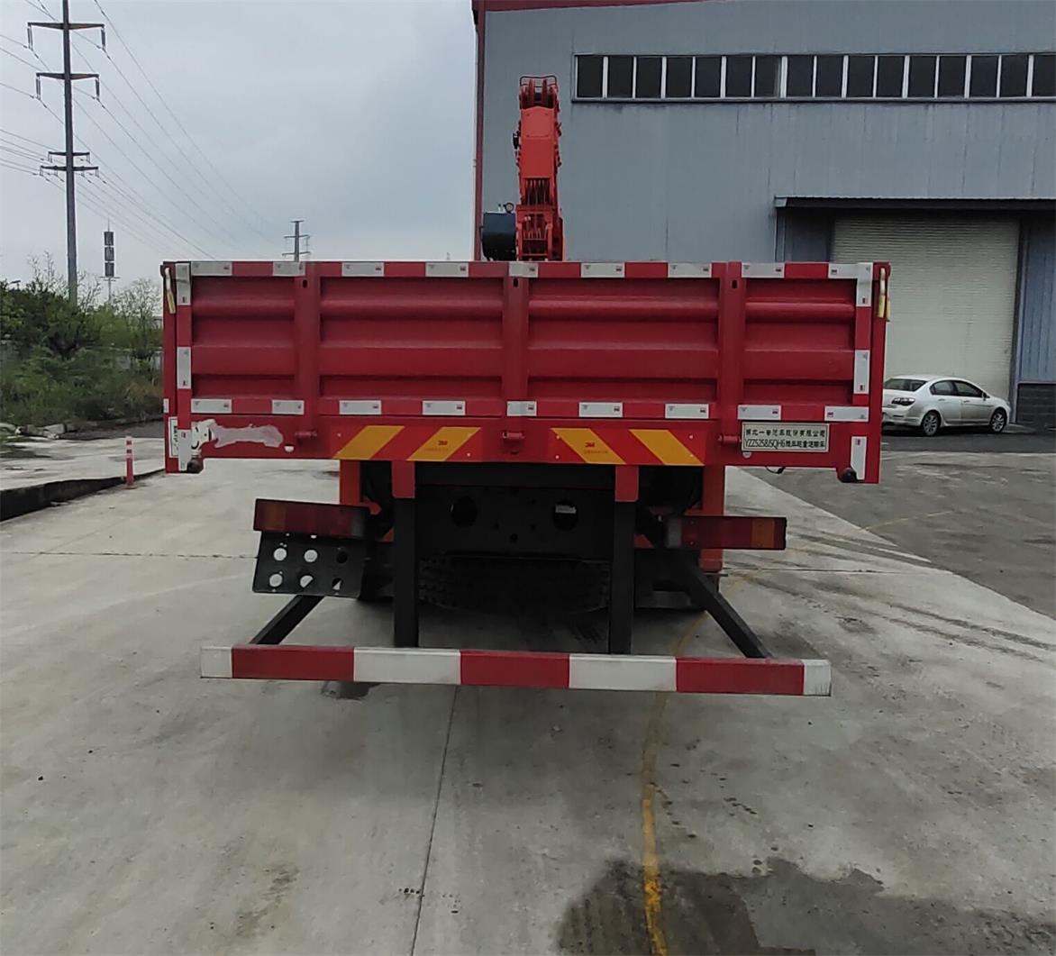 專(zhuān)致牌YZZ5258JSQH6隨車(chē)起重運(yùn)輸車(chē)公告圖片