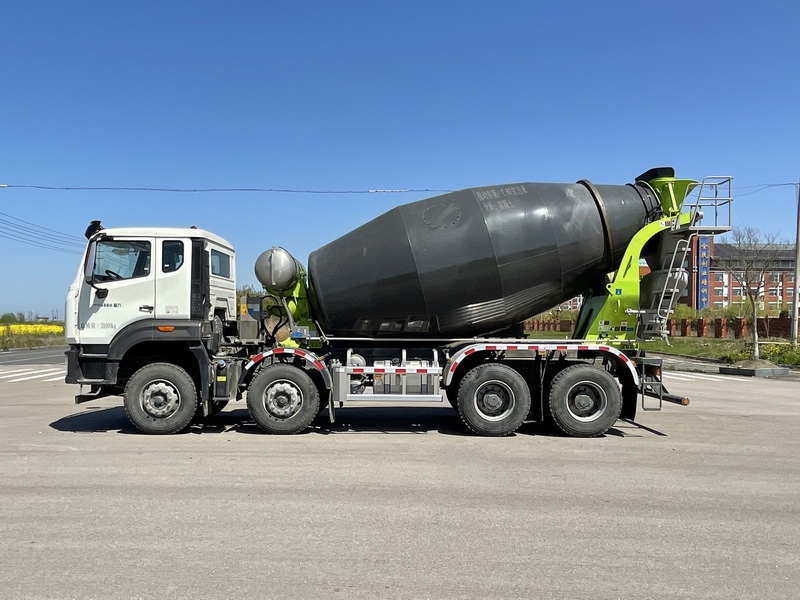 豪沃牌ZZ5317GJBV306JF1混凝土攪拌運輸車公告圖片