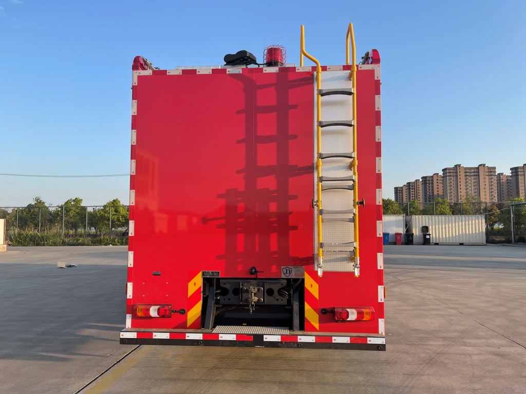 金盛盾牌JDX5200TXFXX20/B5洗消消防车公告图片