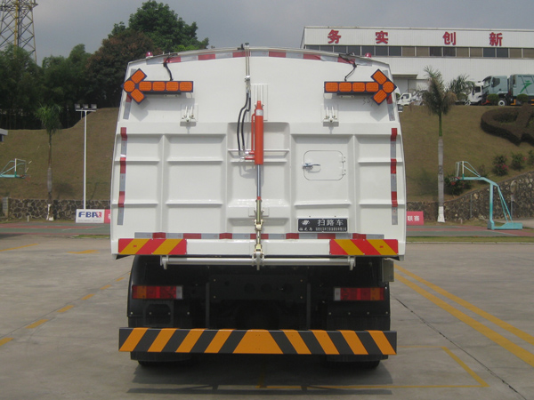 福龍馬牌FLM5181TSLDF6GS掃路車公告圖片