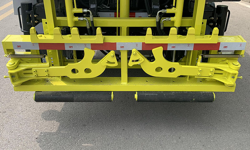 徐工牌XGH5030ZZZD6自裝卸式垃圾車公告圖片