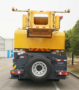 徐工牌XZJ5558JQZ110汽車(chē)起重機(jī)公告圖片