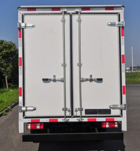 開瑞牌SQR5033XXYH07廂式運(yùn)輸車公告圖片