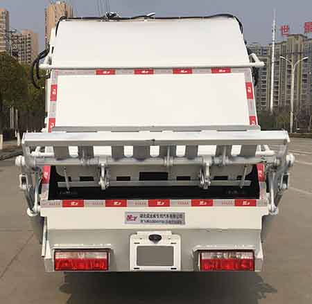 楚飞牌CLQ5040ZYS6E压缩式垃圾车公告图片