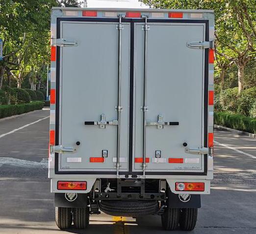 福田牌BJ5031XYK3JV4-52翼開啟廂式車公告圖片