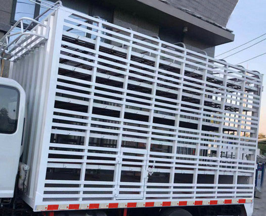 福田牌BJ5048CCQ9JEA-AB1畜禽運輸車公告圖片