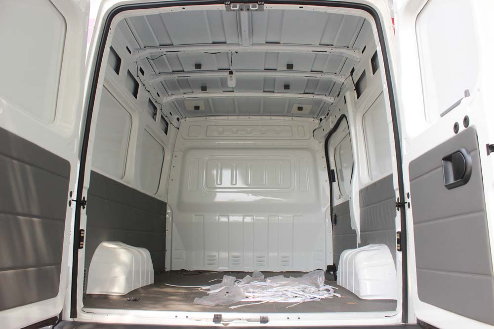 東風(fēng)牌EQ5041XXYWACDA廂式運輸車公告圖片