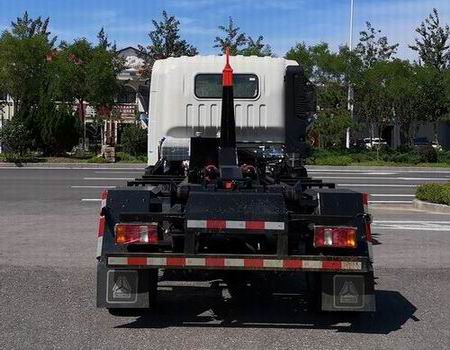 豪沃牌ZZ5077ZXXF3315F174車廂可卸式垃圾車公告圖片