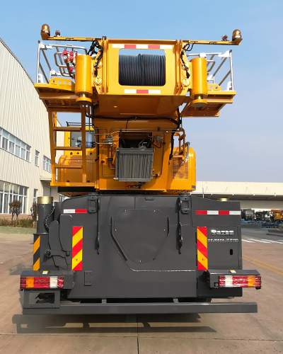 徐工牌XZJ5559JQZ130汽車起重機(jī)公告圖片