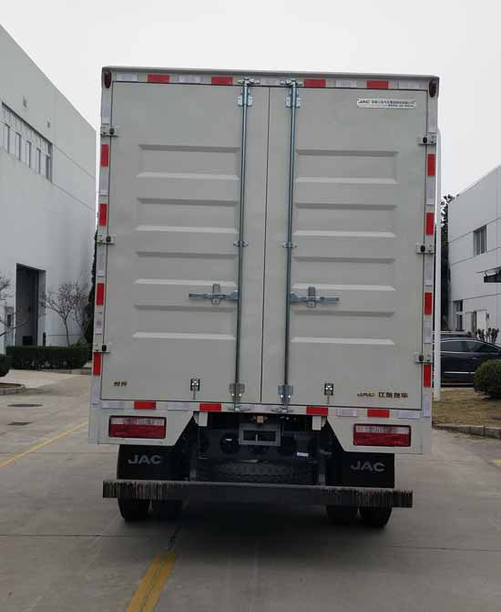 江淮牌HFC5128XXYP71K1C7S廂式運(yùn)輸車(chē)公告圖片