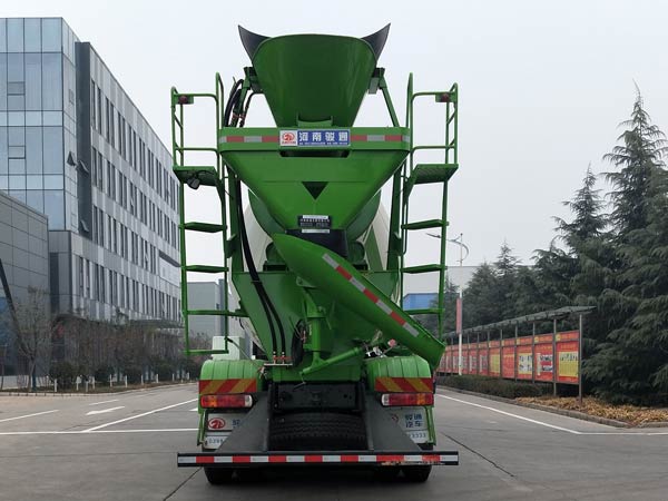 駿通牌JF5317GJB306ZZD混凝土攪拌運(yùn)輸車公告圖片