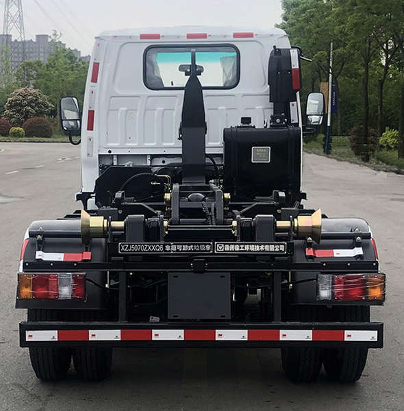 徐工牌XGH5070ZXXQ6車廂可卸式垃圾車公告圖片