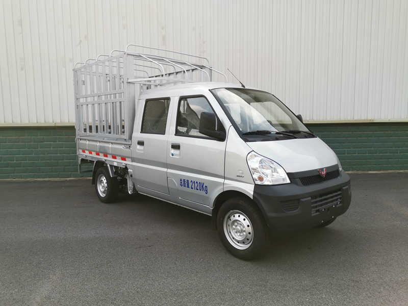 五菱牌LZW5028CCYSP6AJ倉柵式運(yùn)輸車公告圖片