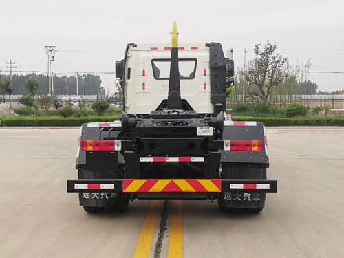 衡霸牌YYD5180ZXXC6車廂可卸式垃圾車公告圖片