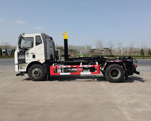 衡霸牌YYD5180ZXXC6車廂可卸式垃圾車公告圖片