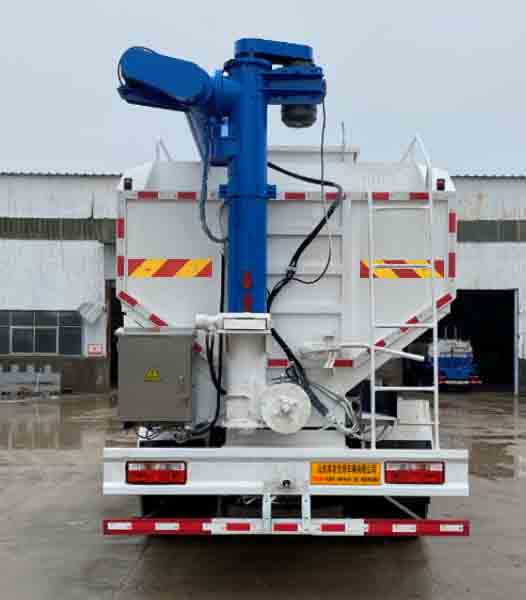 祥農(nóng)達(dá)牌SGW5180ZSLF散裝飼料運(yùn)輸車公告圖片