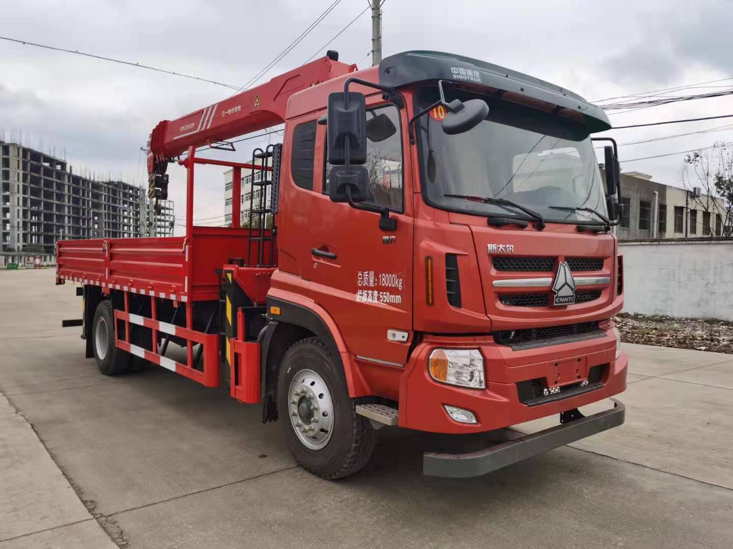 斯太爾牌ZZ5184JSQK5017F1隨車起重運(yùn)輸車公告圖片