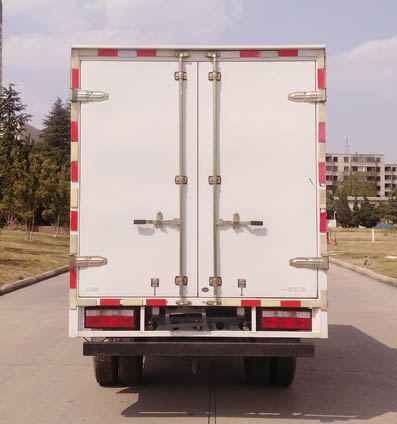 解放牌CA5040XXYK2L3RE6B-3廂式運(yùn)輸車公告圖片