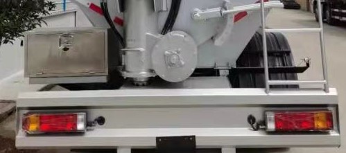 大力牌DLQ5313ZSLXND6S散裝飼料運輸車公告圖片