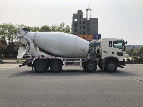 三泰牌DST5317GJBZZ306F22混凝土攪拌運(yùn)輸車公告圖片