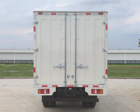 江鈴牌JX5041XXYTGC26廂式運(yùn)輸車公告圖片