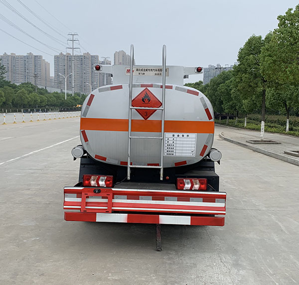 楚飞牌CLQ5070GJY6HFC加油车公告图片