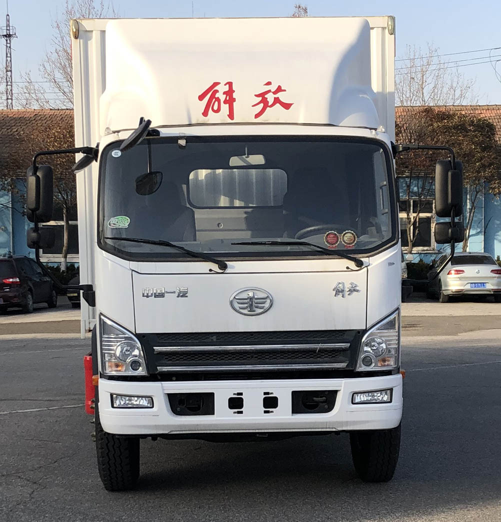 解放牌CA5181XXYP40K62L3E6A85廂式運(yùn)輸車公告圖片