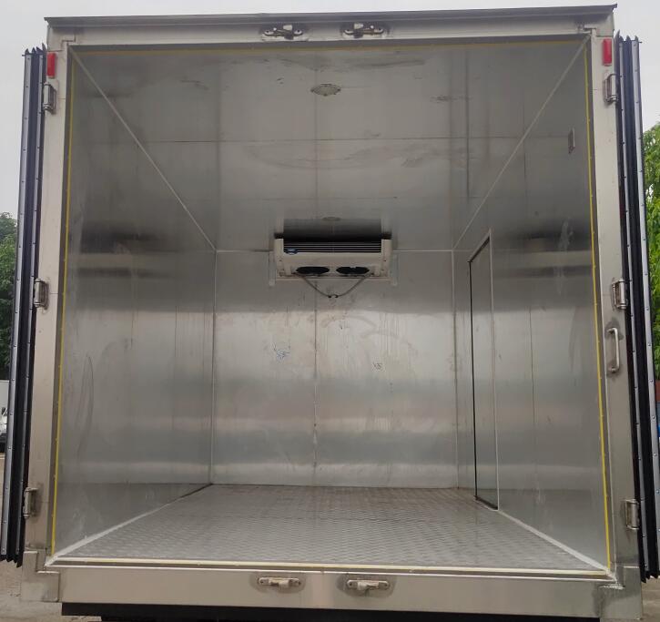 東風(fēng)牌EQ5040XLCPBEVB純電動(dòng)冷藏車(chē)公告圖片