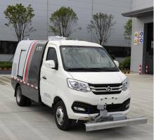 路面养护车