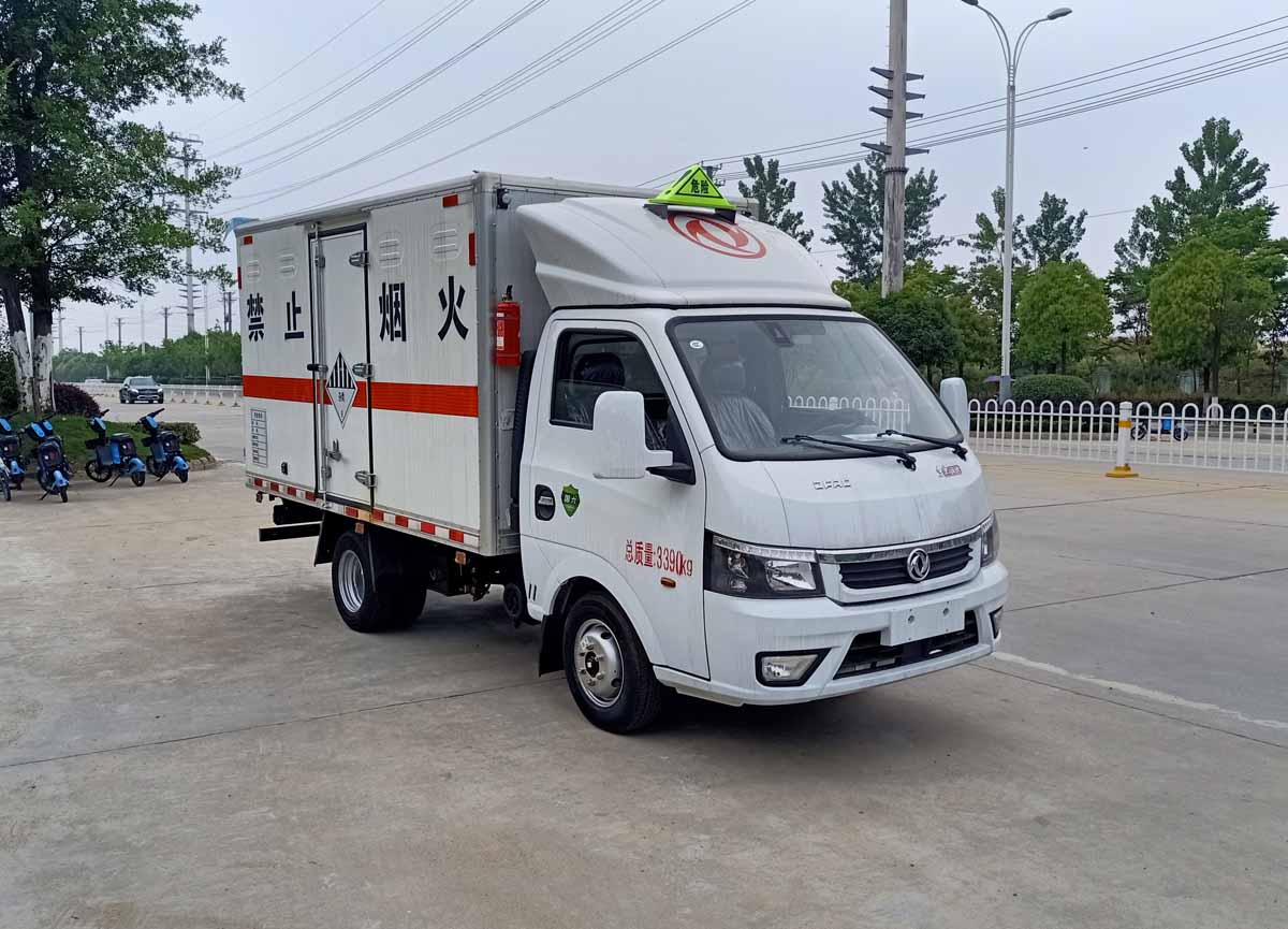 楚飛牌CLQ5031XZW6E雜項危險物品廂式運輸車公告圖片