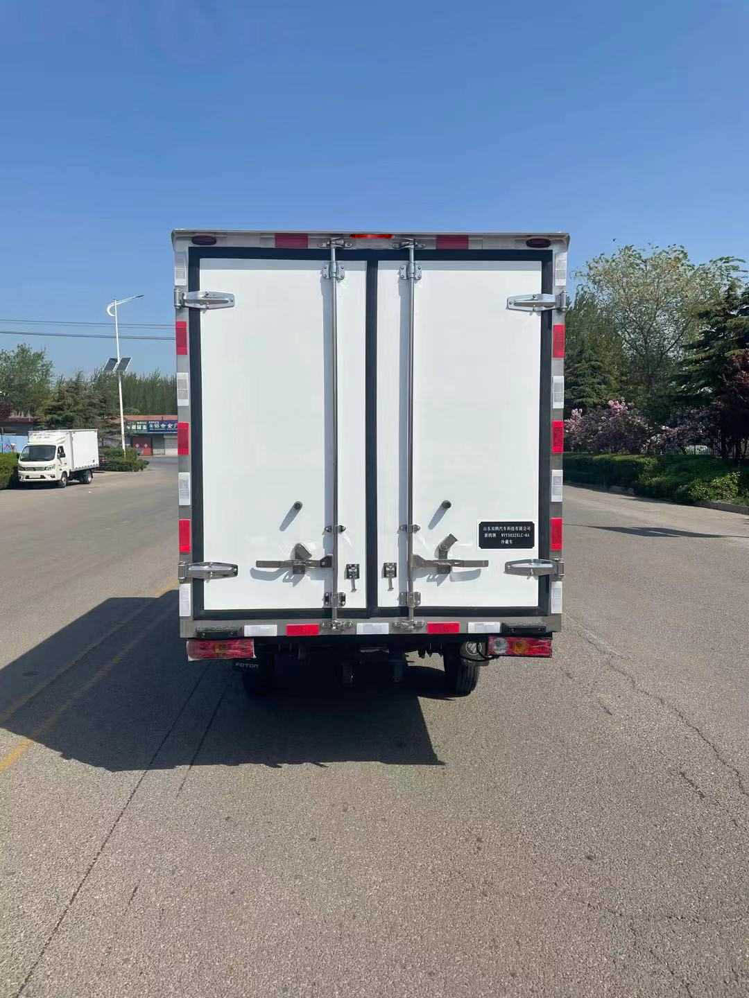 新鷗牌WVY5032XLC-6A冷藏車公告圖片