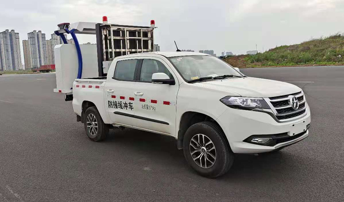 大運(yùn)牌DYQ5030TFZK6防撞緩沖車(chē)公告圖片