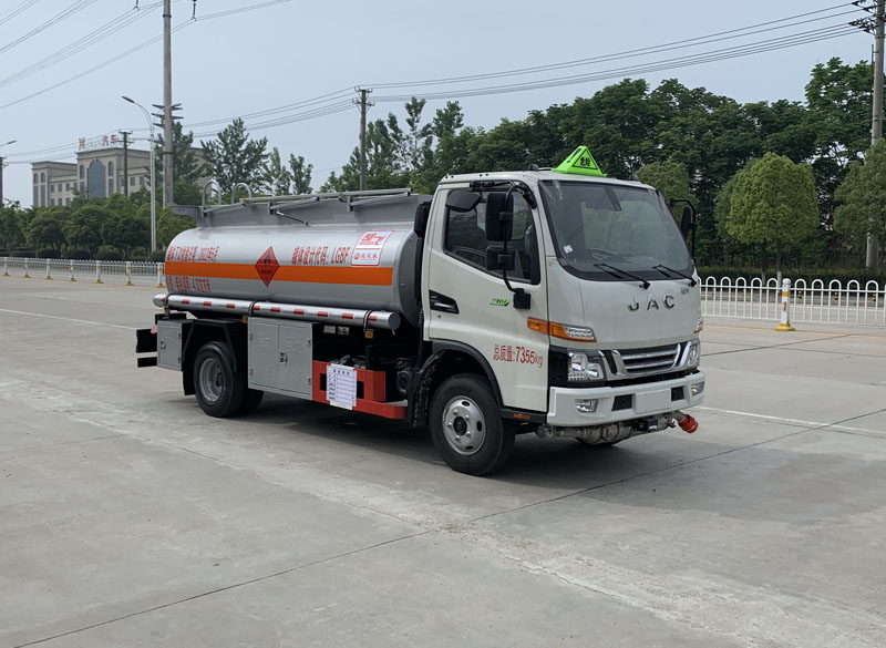 楚飛牌CLQ5071GJY6HFC加油車(chē)公告圖片