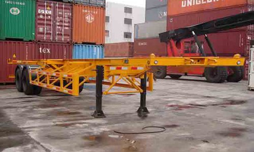 常春宇创牌FCC9350TJZ骨架式集装箱半挂车公告图片