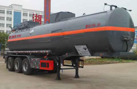 中汽力威牌10.9米31.5吨3轴腐蚀性物品罐式运输半挂车(HLW9405GFW)