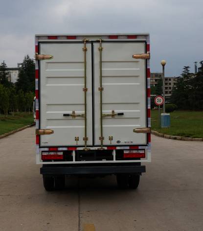 解放牌CA5040XXYK2L3E6B廂式運輸車公告圖片