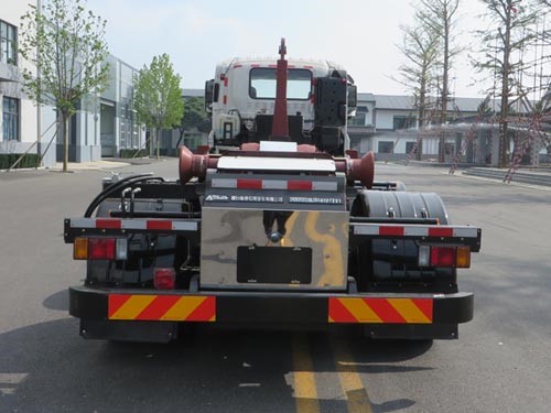 海德牌CHD5313ZXXQLE6車廂可卸式垃圾車公告圖片