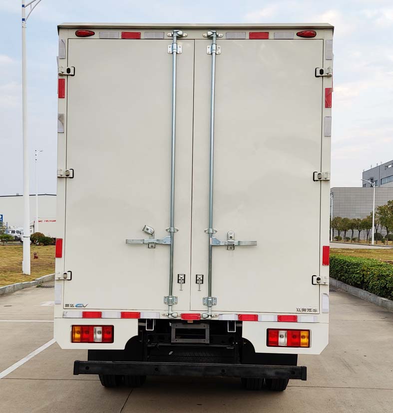 江鈴牌JX5041XXYTG2BEV純電動(dòng)廂式運(yùn)輸車公告圖片
