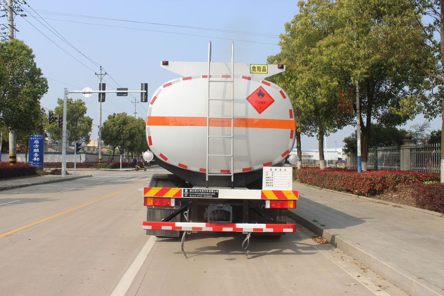 润知星牌SCS5261GRYEQ6易燃液体罐式运输车公告图片