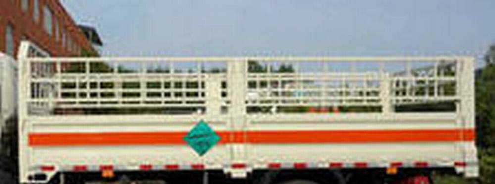 駝馬牌JLC5120TQPGE氣瓶運(yùn)輸車公告圖片