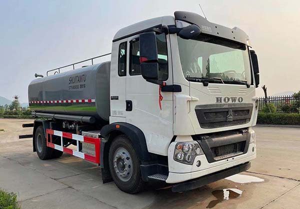 世紀(jì)坦途牌STT5180GSS灑水車公告圖片