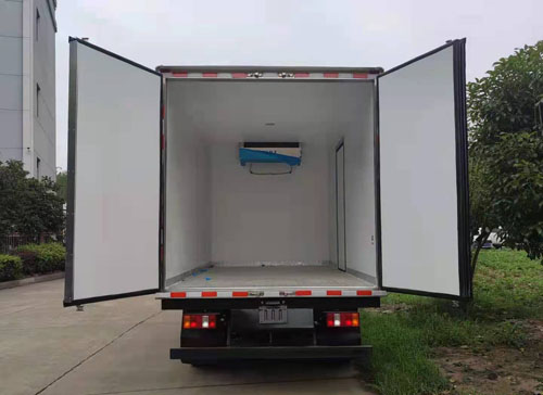 伴君長興牌AAA5047XLCZZ6冷藏車公告圖片