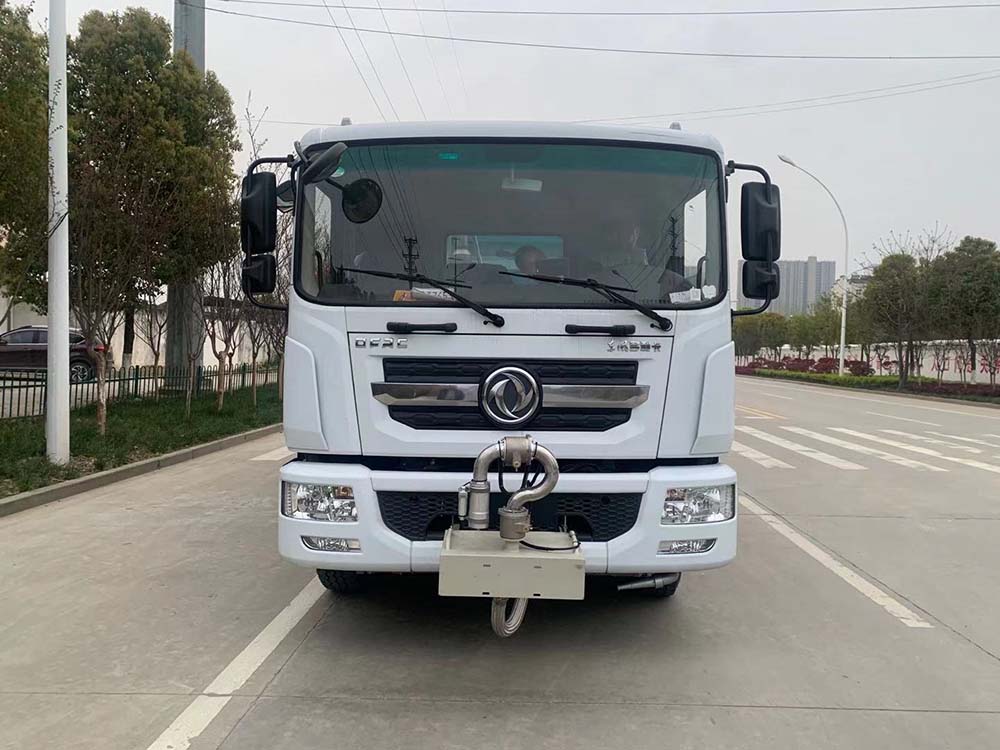 华通牌HCQ5180TWQEQ6道路污染清除车公告图片