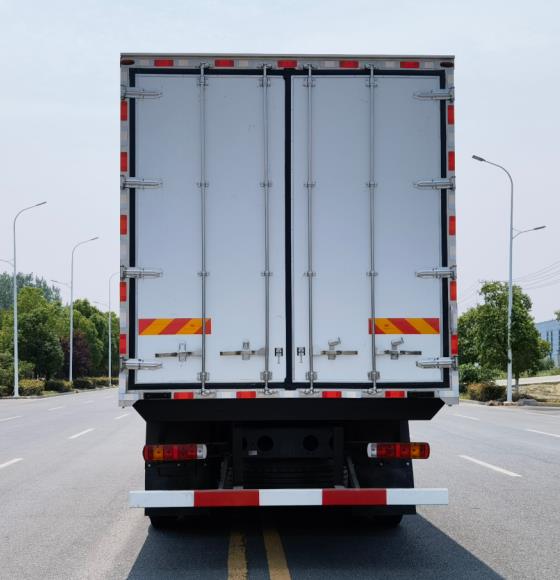 匯力威牌VVV5310XLCCA6冷藏車公告圖片