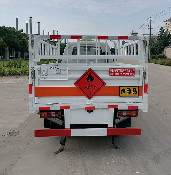 顺风智造牌SFZ5035TQPH6气瓶运输车公告图片