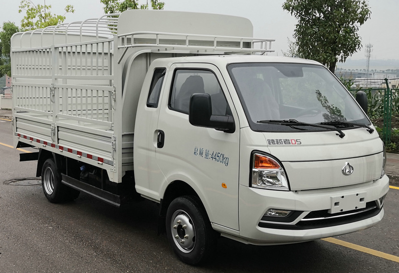 長(zhǎng)安牌SC5040CCYUFW63倉(cāng)柵式運(yùn)輸車公告圖片